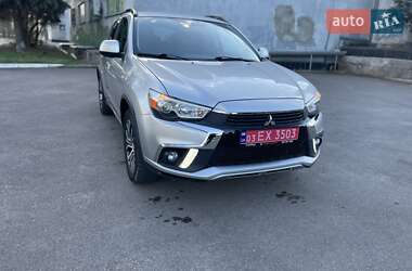 Позашляховик / Кросовер Mitsubishi Outlander Sport 2018 в Рівному