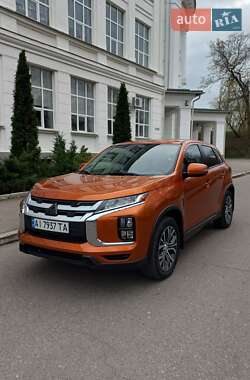 Внедорожник / Кроссовер Mitsubishi Outlander Sport 2022 в 