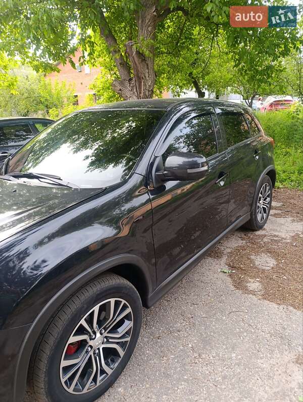 Внедорожник / Кроссовер Mitsubishi Outlander Sport 2019 в Полтаве фото 5 Внедорожник / Кроссовер Mitsubishi Outlander Sport 2019 в Полтаве