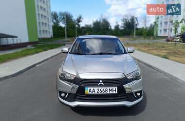 Внедорожник / Кроссовер Mitsubishi Outlander Sport 2018 в Харькове
