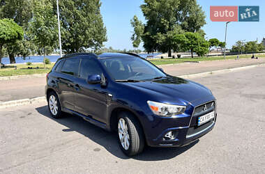 Внедорожник / Кроссовер Mitsubishi Outlander Sport 2012 в Черкассах