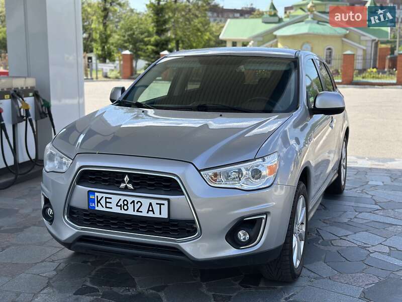 Внедорожник / Кроссовер Mitsubishi Outlander Sport 2015 в Днепре