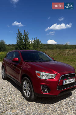 Внедорожник / Кроссовер Mitsubishi Outlander Sport 2015 в 