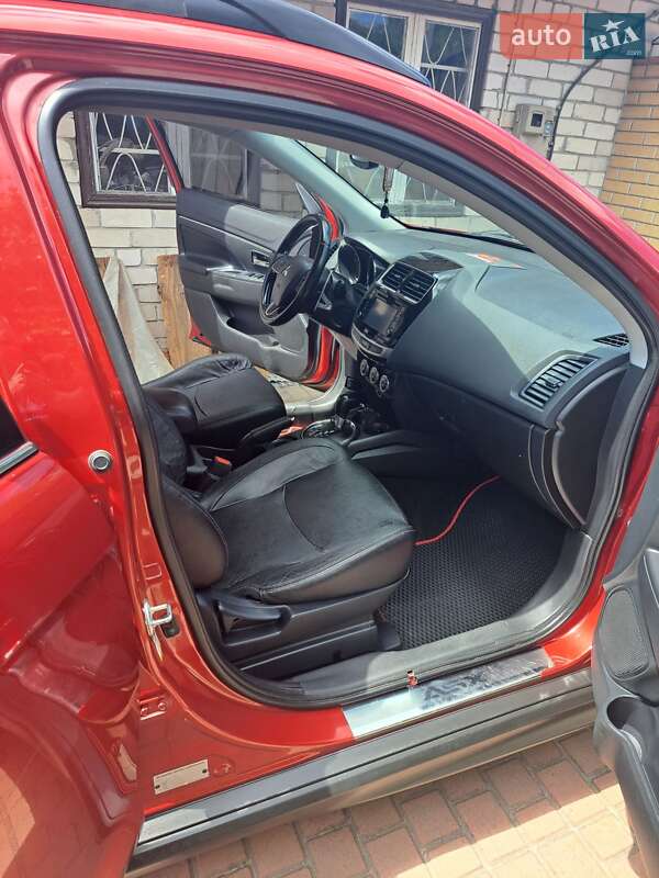 Внедорожник / Кроссовер Mitsubishi Outlander Sport 2016 в Знаменке фото 11 Внедорожник / Кроссовер Mitsubishi Outlander Sport 2016 в Знаменке