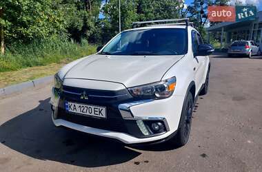 Позашляховик / Кросовер Mitsubishi Outlander Sport 2018 в Львові