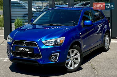 Внедорожник / Кроссовер Mitsubishi Outlander Sport 2015 в Кременчуге