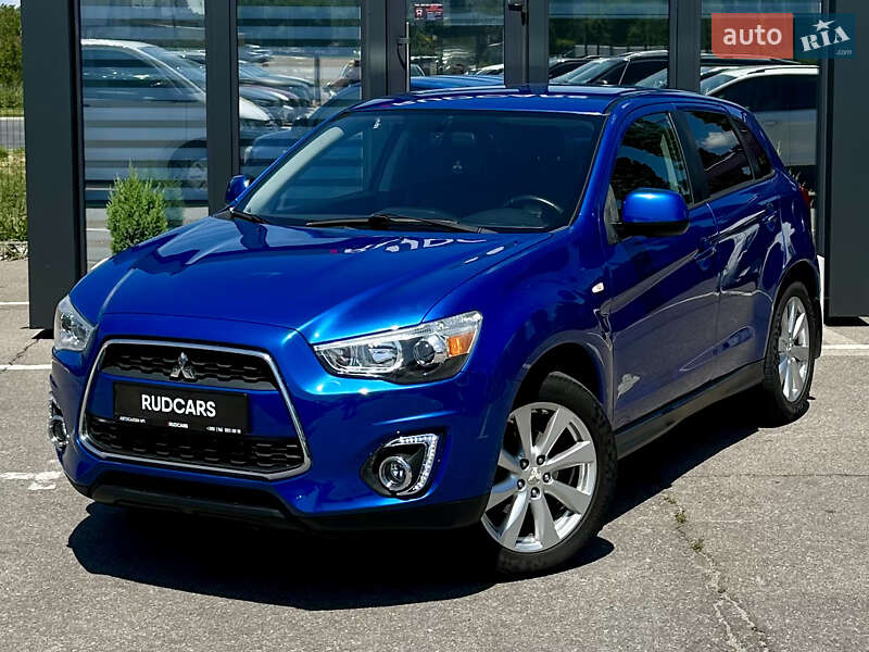 Mitsubishi Outlander Sport 2015