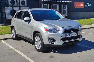 Позашляховик / Кросовер Mitsubishi Outlander Sport 2014 в Чернігові