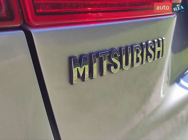 Позашляховик / Кросовер Mitsubishi Outlander Sport 2014 в Чернігові