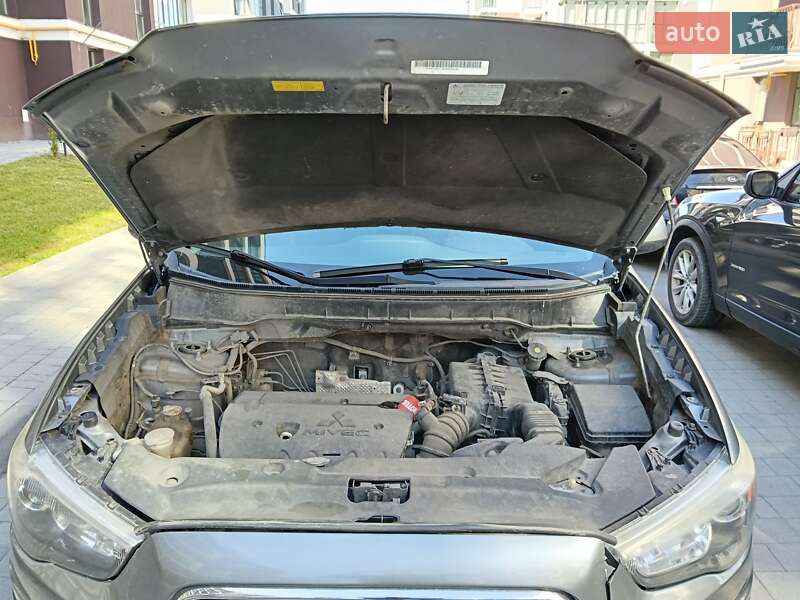 Внедорожник / Кроссовер Mitsubishi Outlander Sport 2013 в Львове фото 12 Внедорожник / Кроссовер Mitsubishi Outlander Sport 2013 в Львове