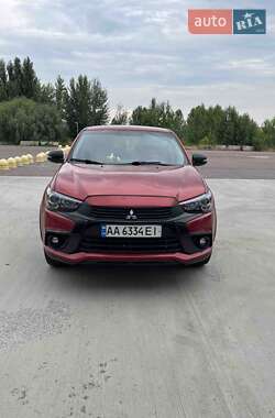 Позашляховик / Кросовер Mitsubishi Outlander Sport 2017 в Борисполі