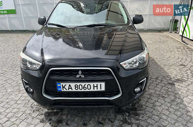 Внедорожник / Кроссовер Mitsubishi Outlander Sport 2015 в Бобрике