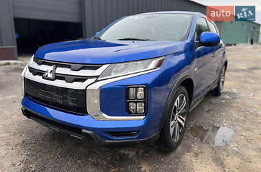Позашляховик / Кросовер Mitsubishi Outlander Sport 2021 в Києві