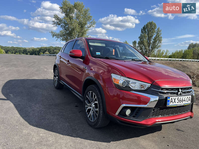 Внедорожник / Кроссовер Mitsubishi Outlander Sport 2018 в Балаклее