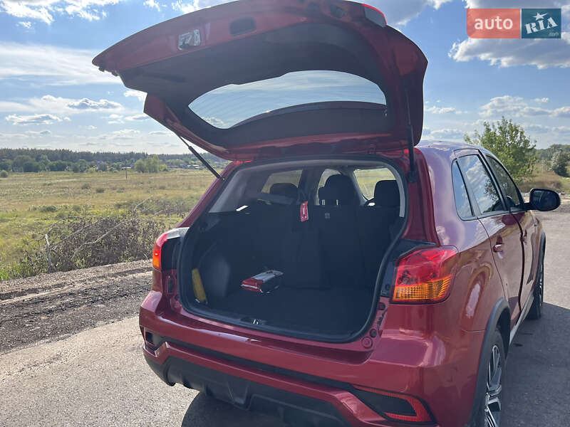 Внедорожник / Кроссовер Mitsubishi Outlander Sport 2018 в Балаклее