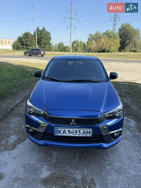 Внедорожник / Кроссовер Mitsubishi Outlander Sport 2017 в Киеве фото 2 Внедорожник / Кроссовер Mitsubishi Outlander Sport 2017 в Киеве