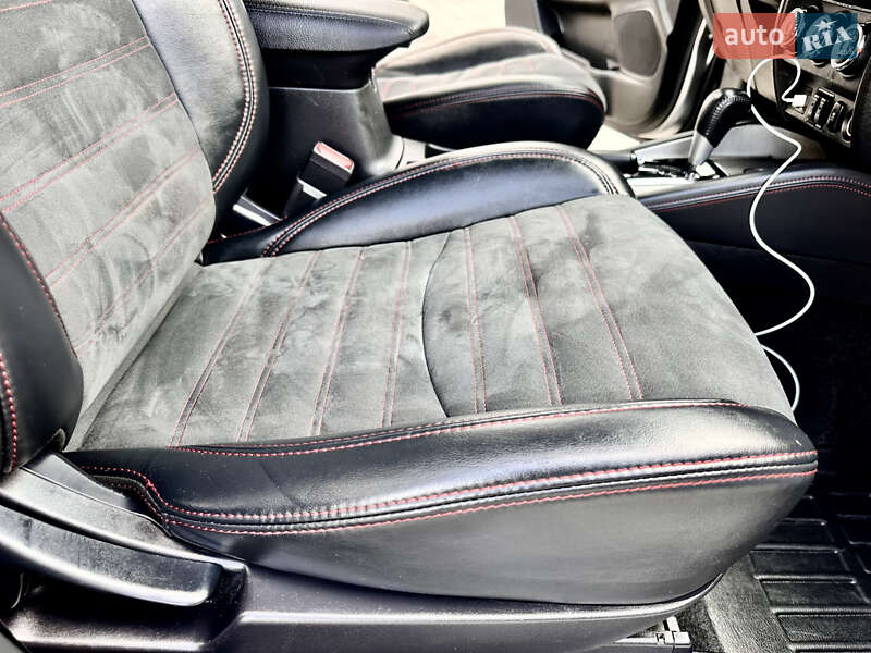 Внедорожник / Кроссовер Mitsubishi Outlander Sport 2018 в Каменец-Подольском