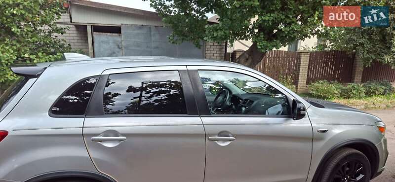 Внедорожник / Кроссовер Mitsubishi Outlander Sport 2018 в Черкассах фото 12 Внедорожник / Кроссовер Mitsubishi Outlander Sport 2018 в Черкассах