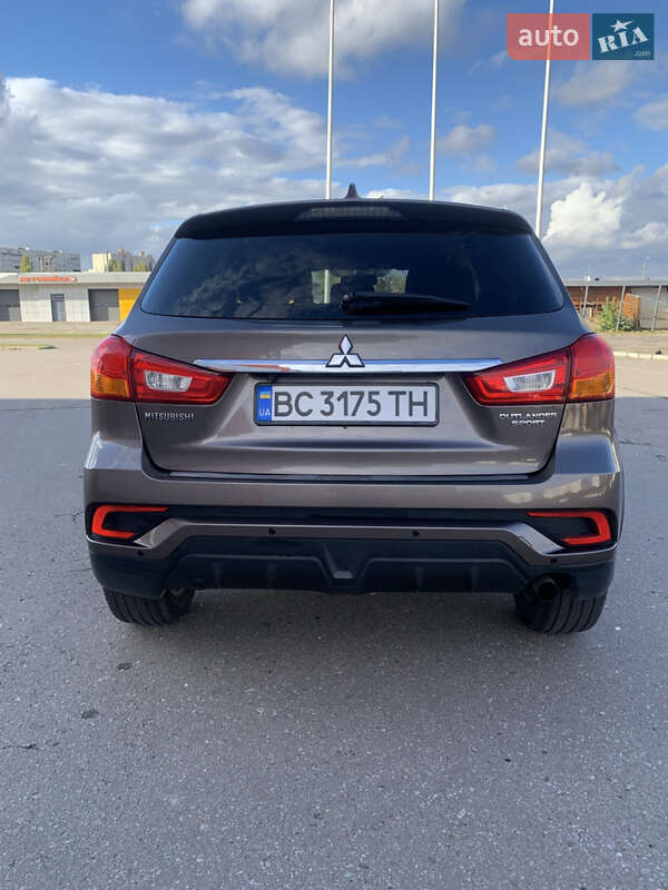 Позашляховик / Кросовер Mitsubishi Outlander Sport 2018 в Харкові фото 6 Позашляховик / Кросовер Mitsubishi Outlander Sport 2018 в Харкові