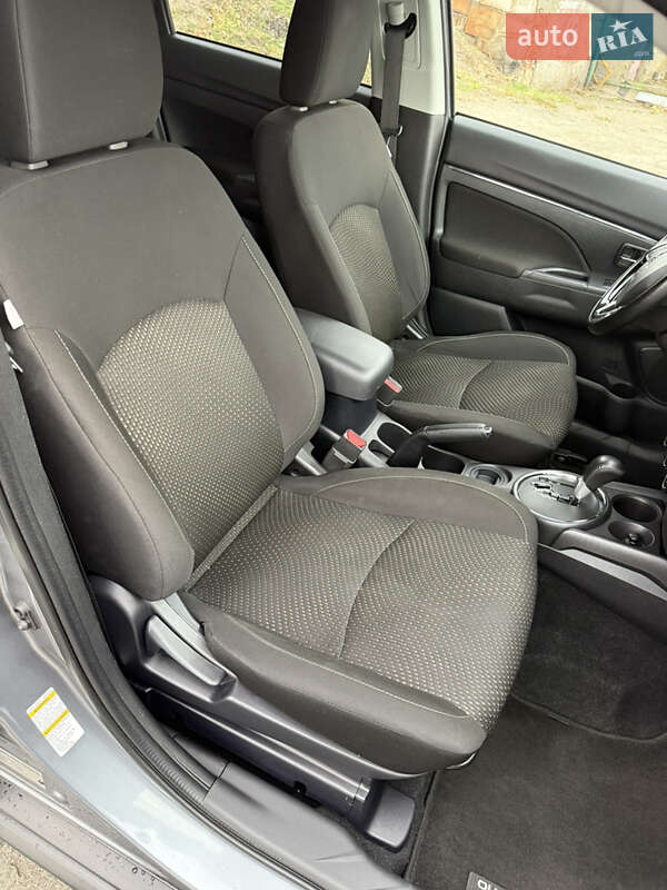 Позашляховик / Кросовер Mitsubishi Outlander Sport 2016 в Дніпрі фото 15 Позашляховик / Кросовер Mitsubishi Outlander Sport 2016 в Дніпрі