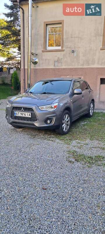 Mitsubishi Outlander Sport 2014