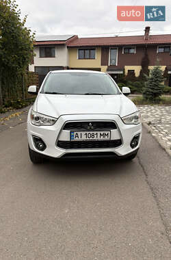 Позашляховик / Кросовер Mitsubishi Outlander Sport 2015 в Вишгороді