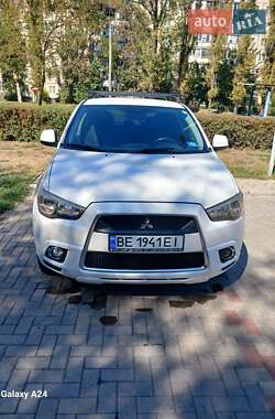 Позашляховик / Кросовер Mitsubishi Outlander Sport 2011 в Миколаєві