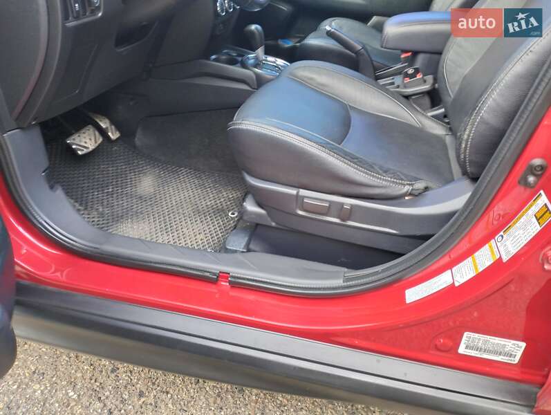 Внедорожник / Кроссовер Mitsubishi Outlander Sport 2016 в Бурштыне