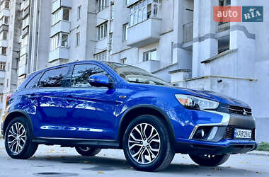 Внедорожник / Кроссовер Mitsubishi Outlander Sport 2018 в Каменец-Подольском