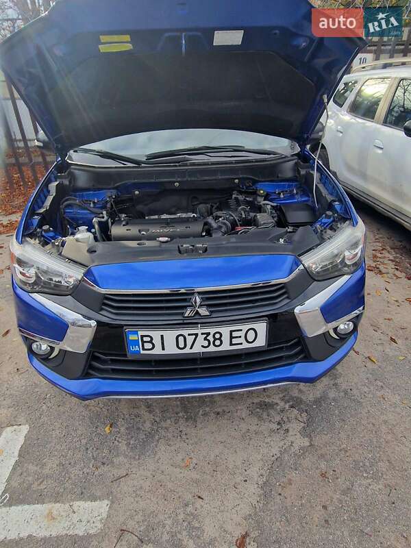 Внедорожник / Кроссовер Mitsubishi Outlander Sport 2017 в Кременчуге