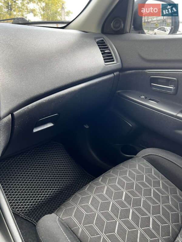 Внедорожник / Кроссовер Mitsubishi Outlander Sport 2021 в Ивано-Франковске фото 21 Внедорожник / Кроссовер Mitsubishi Outlander Sport 2021 в Ивано-Франковске