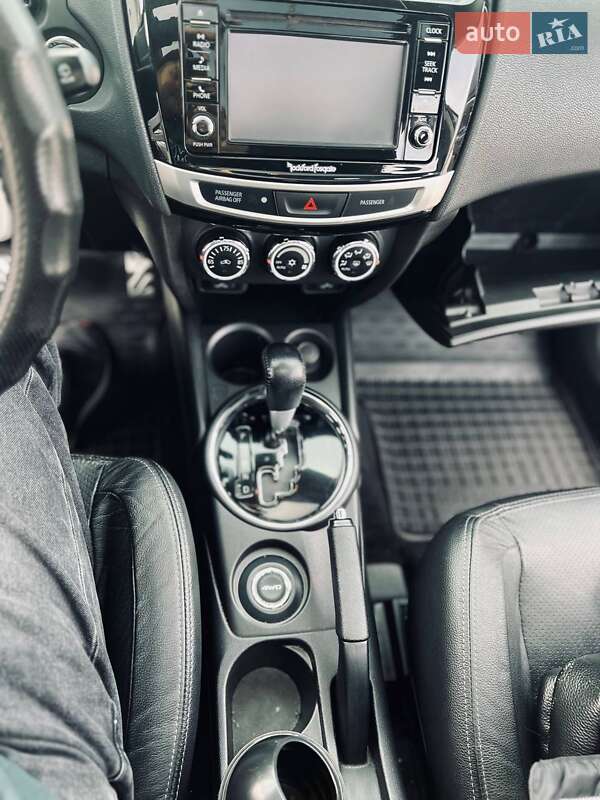 Внедорожник / Кроссовер Mitsubishi Outlander Sport 2016 в Киеве фото 25 Внедорожник / Кроссовер Mitsubishi Outlander Sport 2016 в Киеве