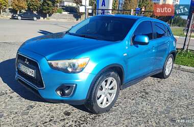 Внедорожник / Кроссовер Mitsubishi Outlander Sport 2013 в Чорткове