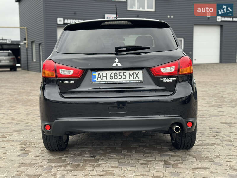 Внедорожник / Кроссовер Mitsubishi Outlander Sport 2015 в Киеве фото 4 Внедорожник / Кроссовер Mitsubishi Outlander Sport 2015 в Киеве
