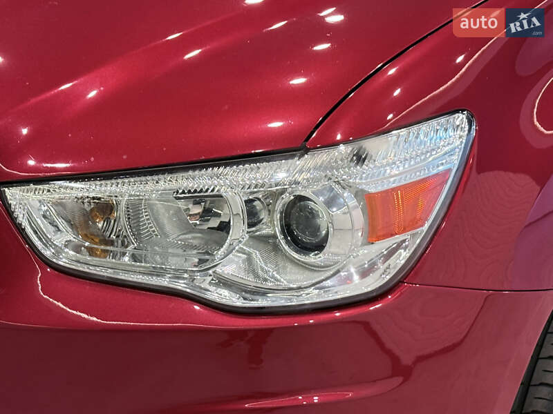 Внедорожник / Кроссовер Mitsubishi Outlander Sport 2014 в Одессе