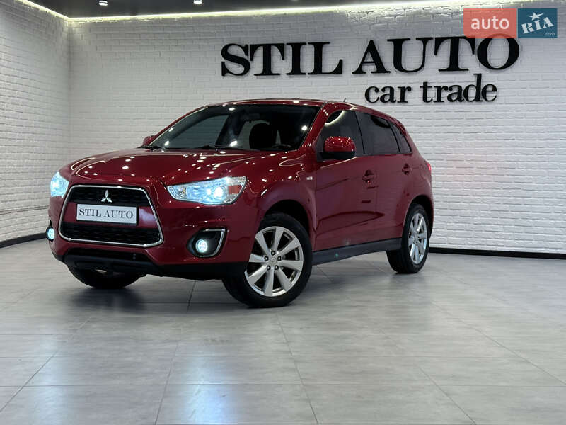 Внедорожник / Кроссовер Mitsubishi Outlander Sport 2014 в Одессе