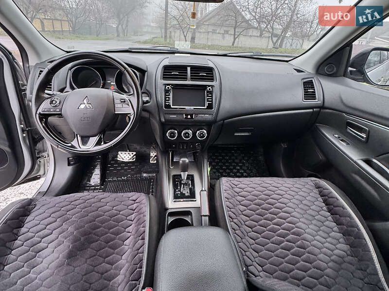 Внедорожник / Кроссовер Mitsubishi Outlander Sport 2017 в Черкассах фото 12 Внедорожник / Кроссовер Mitsubishi Outlander Sport 2017 в Черкассах
