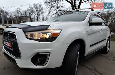 Внедорожник / Кроссовер Mitsubishi Outlander Sport 2015 в Киеве