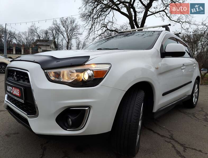 Mitsubishi Outlander Sport 2015