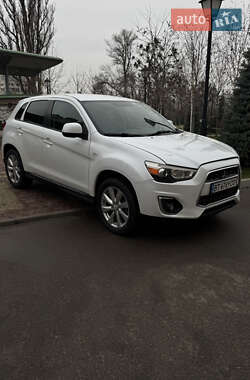 Позашляховик / Кросовер Mitsubishi Outlander Sport 2015 в Києві