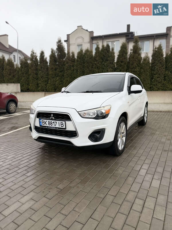 Mitsubishi Outlander Sport 2013