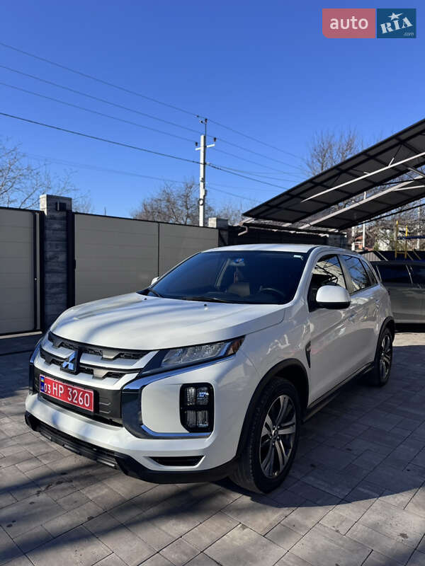 Позашляховик / Кросовер Mitsubishi Outlander Sport 2019 в Кропивницькому