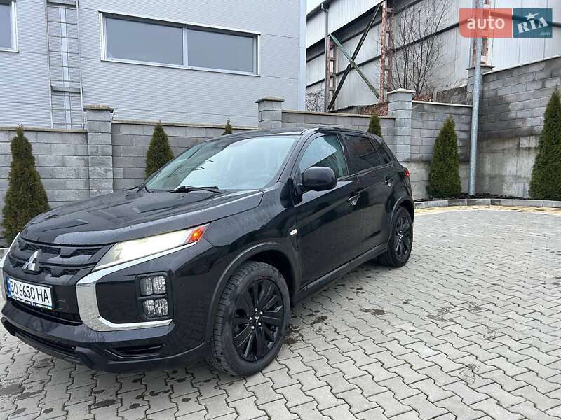 Позашляховик / Кросовер Mitsubishi Outlander Sport 2022 в Івано-Франківську