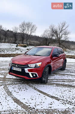 Внедорожник / Кроссовер Mitsubishi Outlander Sport 2018 в Арцизе