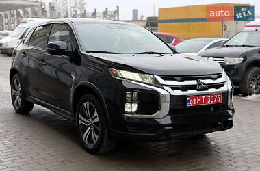 Внедорожник / Кроссовер Mitsubishi Outlander Sport 2020 в Луцке
