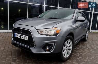 Позашляховик / Кросовер Mitsubishi Outlander Sport 2015 в Одесі