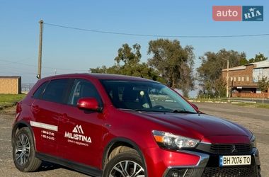 Позашляховик / Кросовер Mitsubishi Outlander Sport 2018 в Білгороді-Дністровському