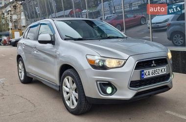 Внедорожник / Кроссовер Mitsubishi Outlander Sport 2013 в Киеве