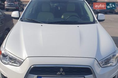 Позашляховик / Кросовер Mitsubishi Outlander Sport 2015 в Полтаві