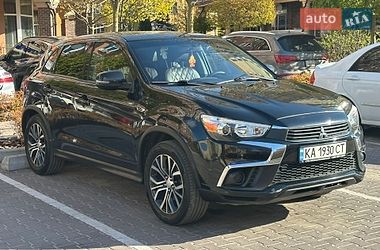 Внедорожник / Кроссовер Mitsubishi Outlander Sport 2019 в Киеве